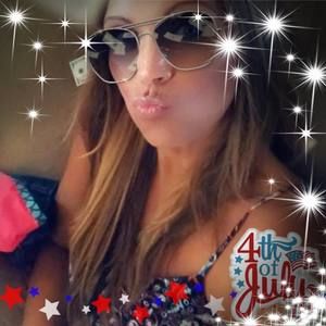 Meet your Posher, Isabel